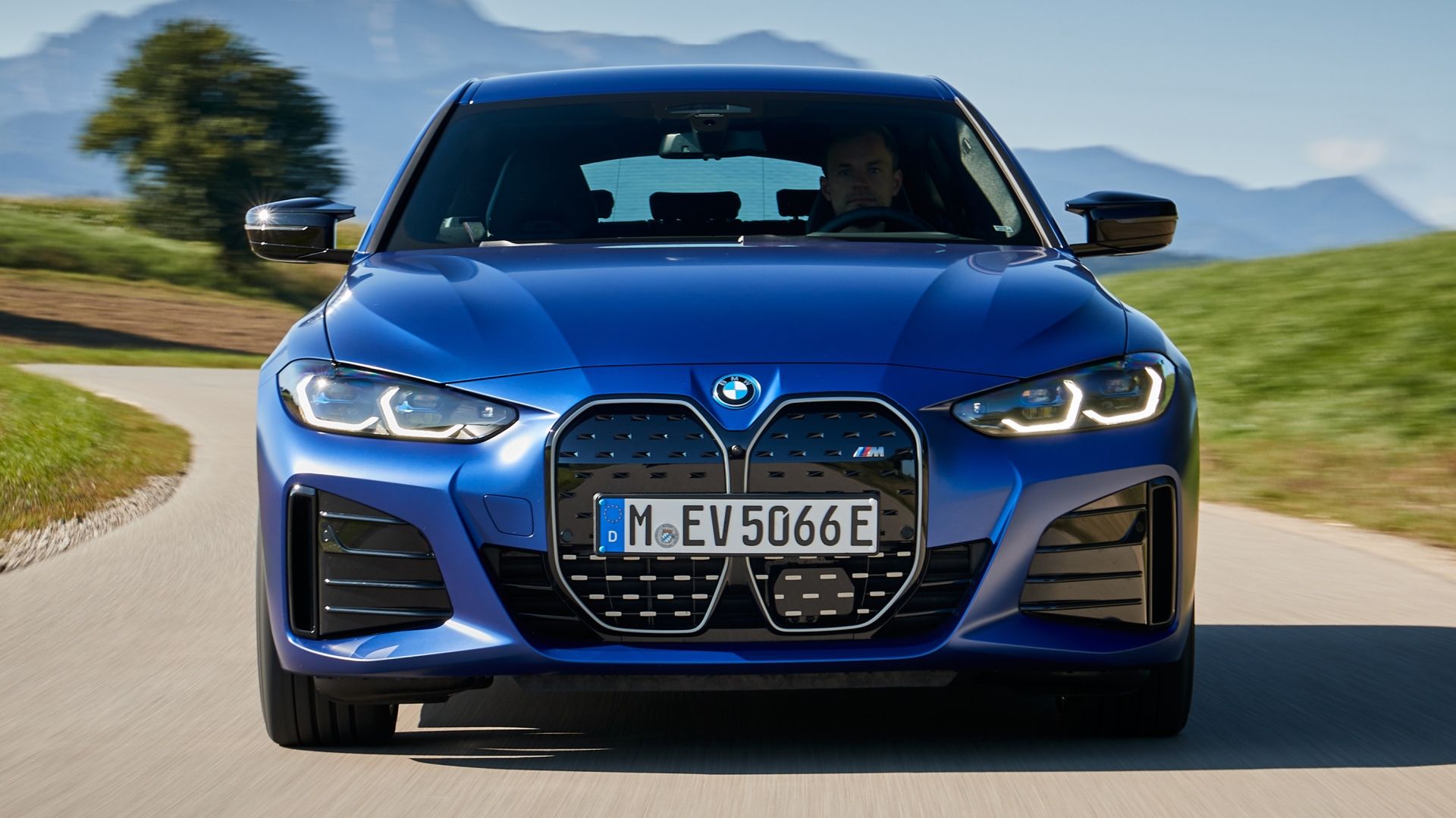 Luxury Ev Showdown: Bmw I4 Vs Polestar 2   Detailed Comparison - wkoljlk