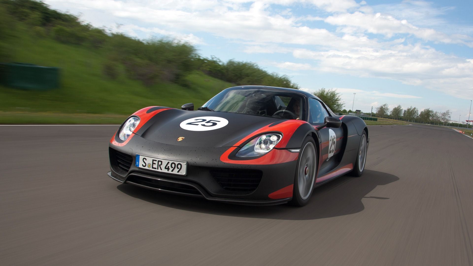 The Porsche 918 Spyder is the ultimate driving machine