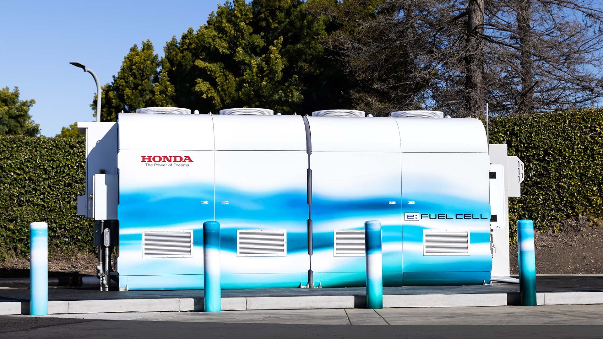 Honda Stationary Fuel Cell outdoors