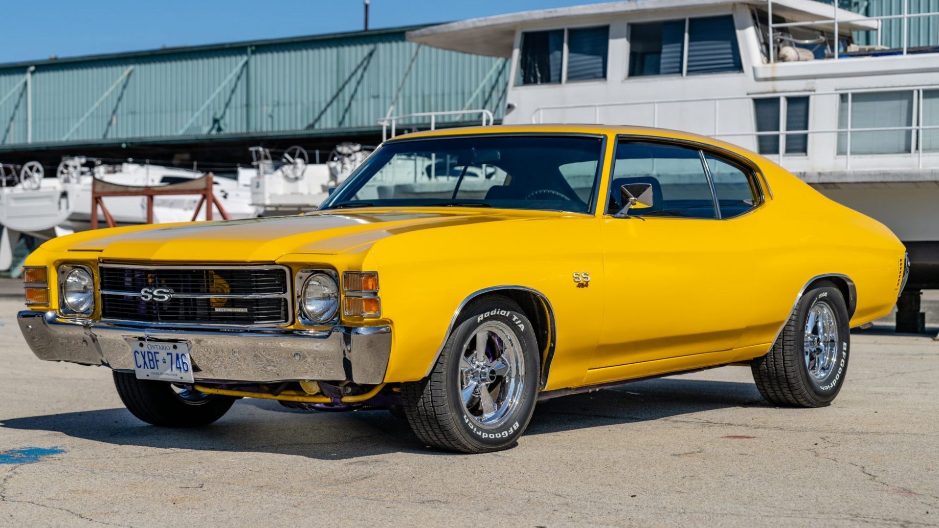 1971 Chevrolet Chevelle SS in yellow front left and side view