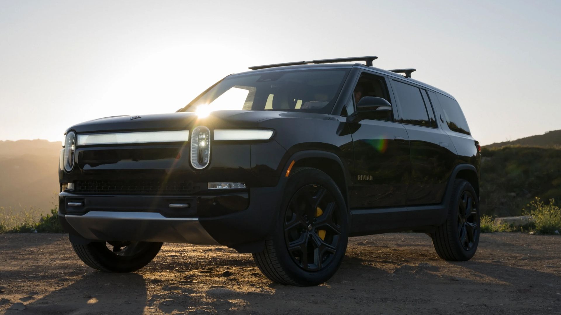 Rivian R1S
