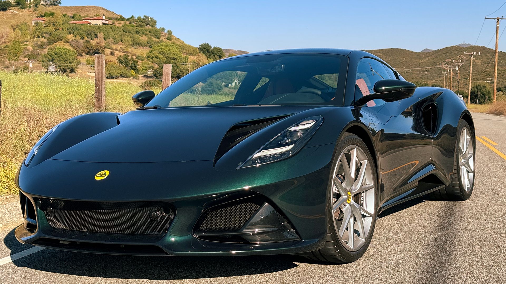 Lotus Emira verde 2024 
