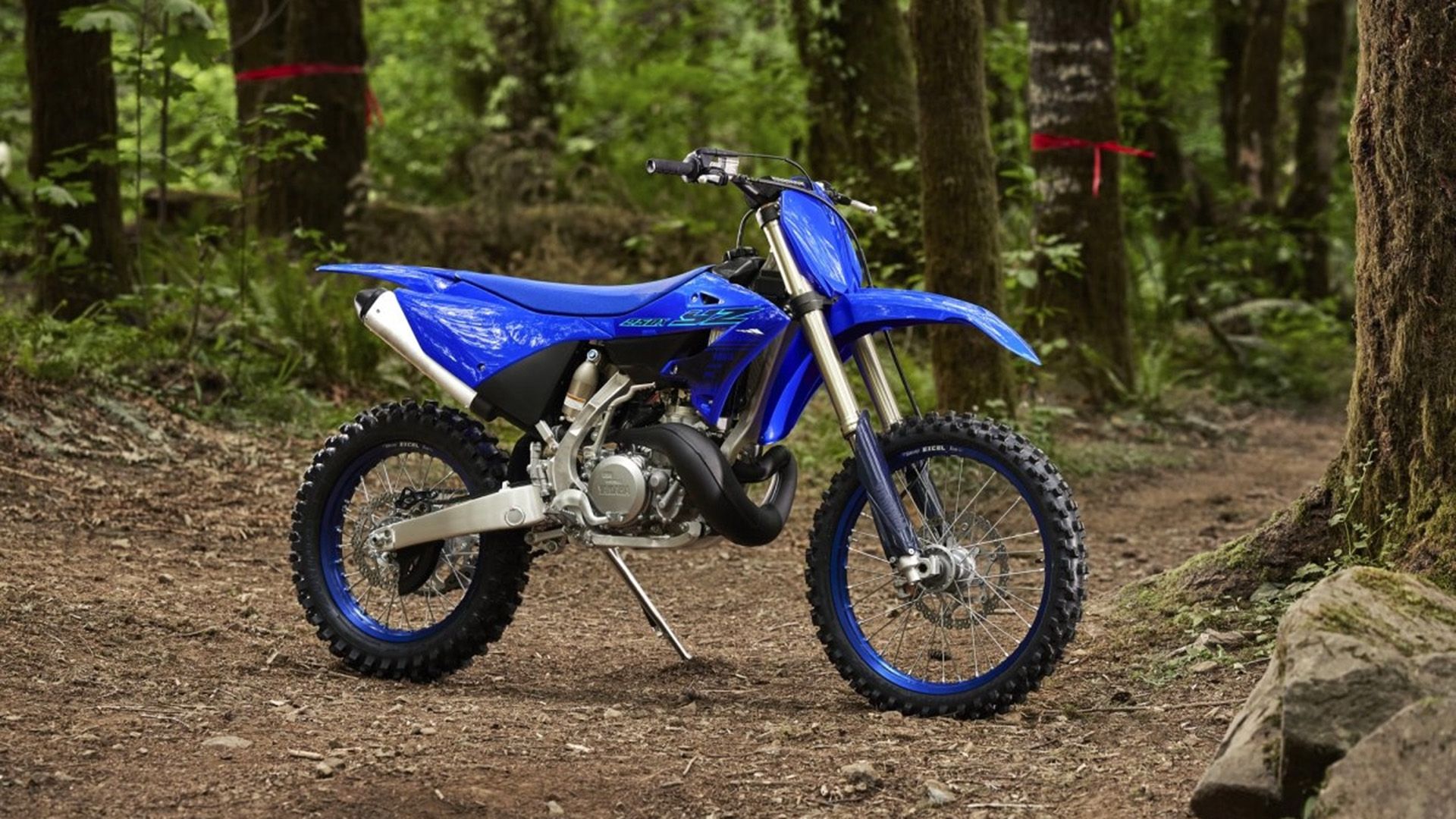 Yamaha YZ250X side right shot