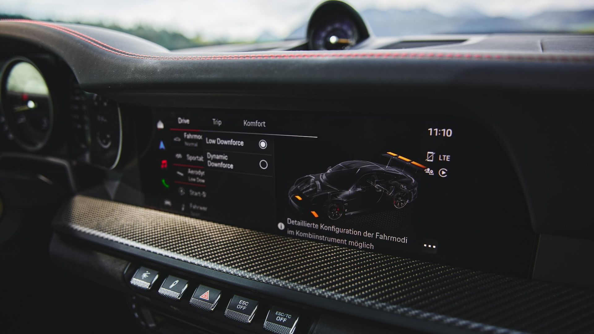 2023 款保时捷 911 GT3 RS 上的信息娱乐屏幕