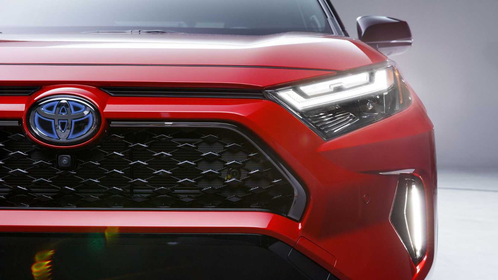 24 Rav4 Here’s How Expensive A Fully Loaded 2025 Toyota RAV4 Plug-In Hybrid Can Get
