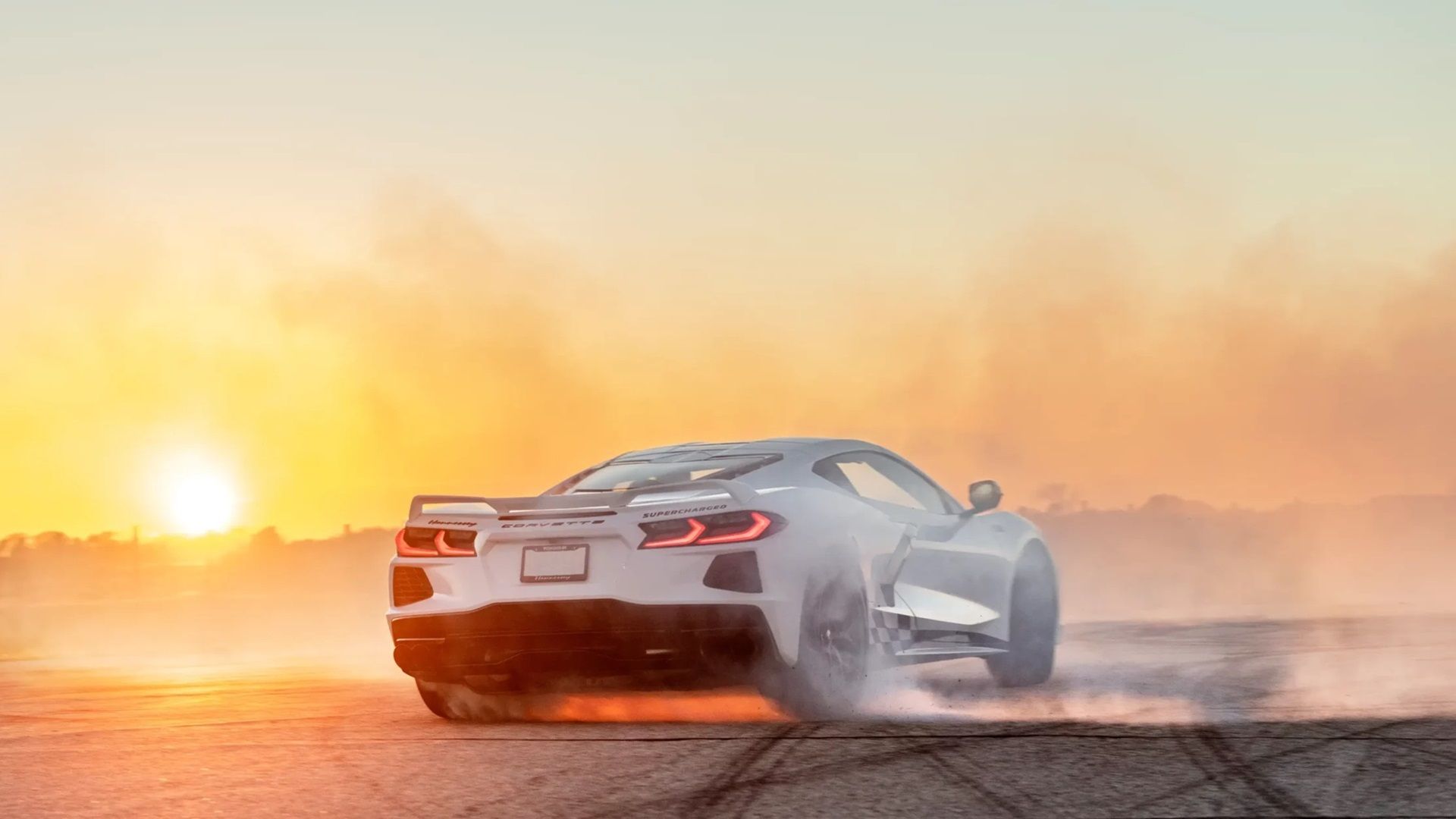 Hennessey Performance 700 HP Supercharged C8 Corvette Mod Fazendo Donuts