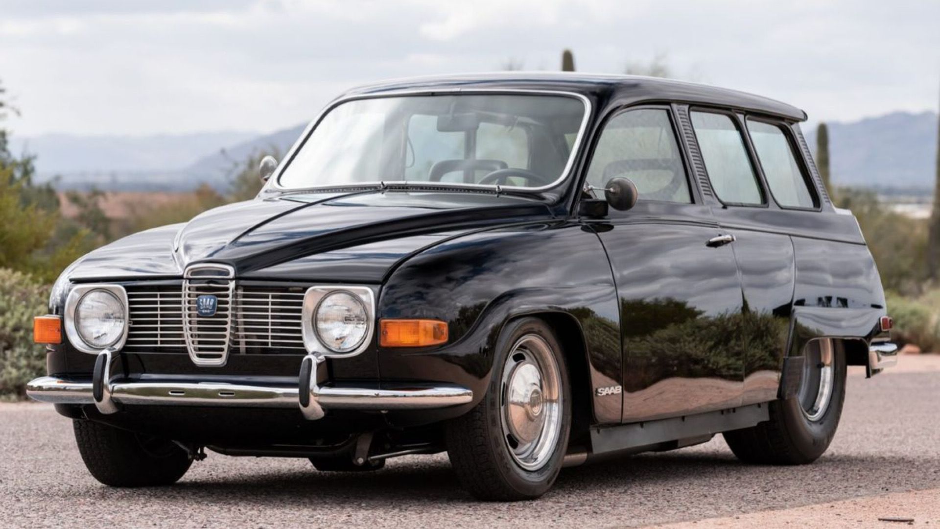 1971 SAAB 95 Wagon in black Posing on road 