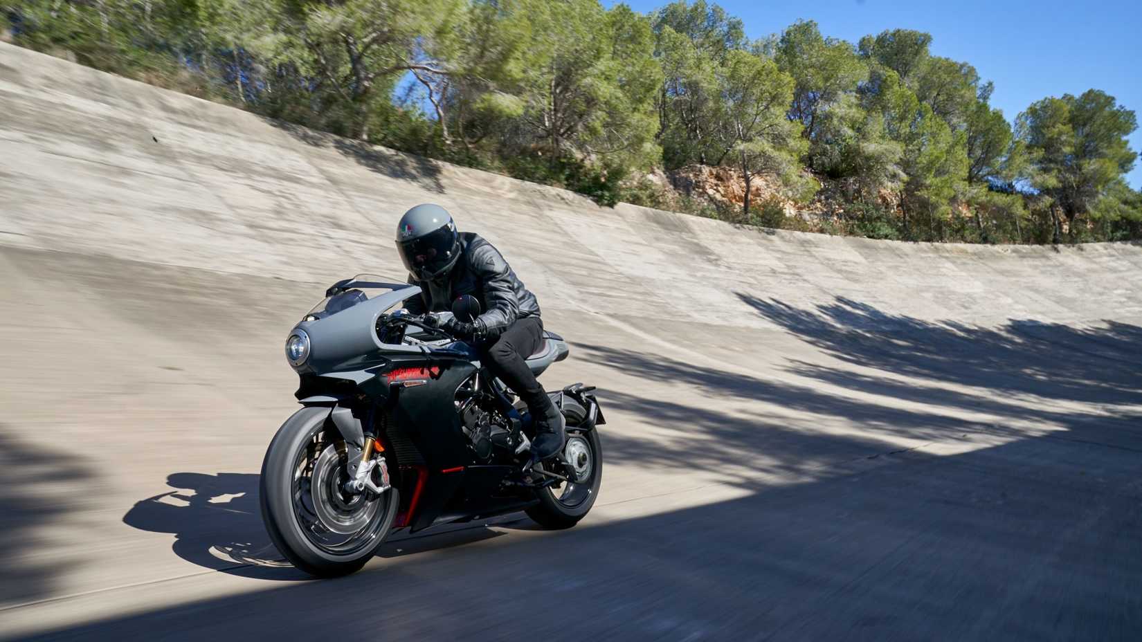 MV Agusta SuperVeloce 800