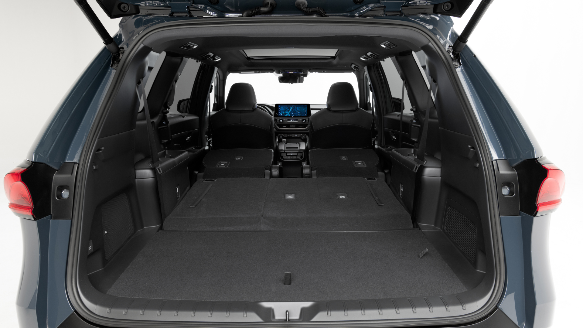 2024 Toyota Grand Highlander Hybrid cargo (3)