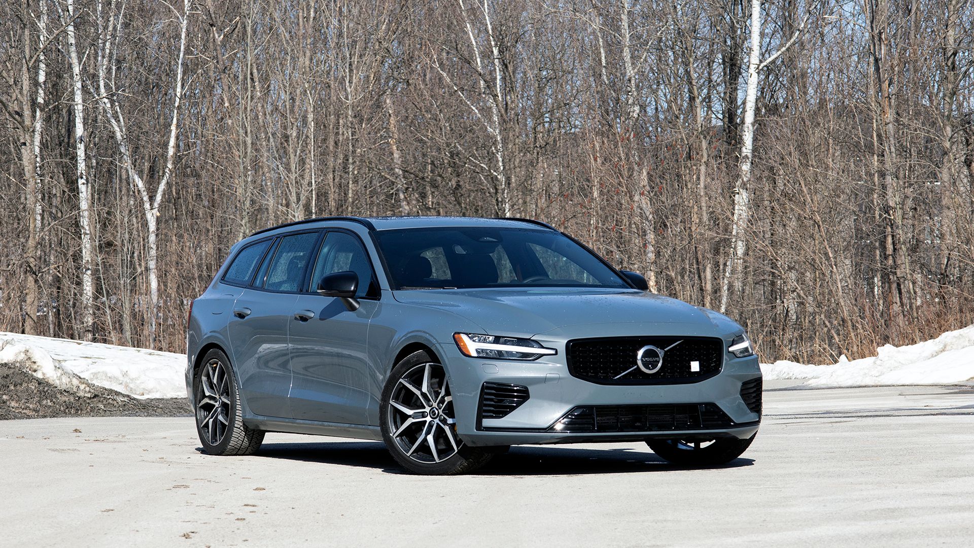 2024 Volvo V60 Recharge Front Three Quarter