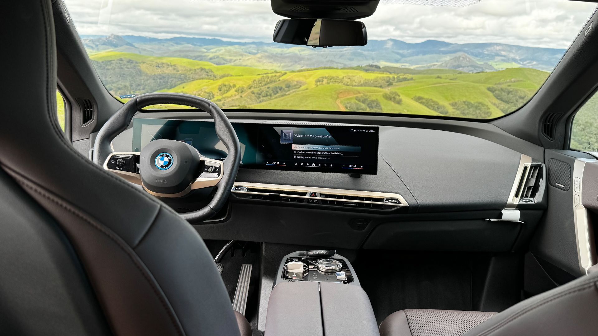 2024 BMW IX interior