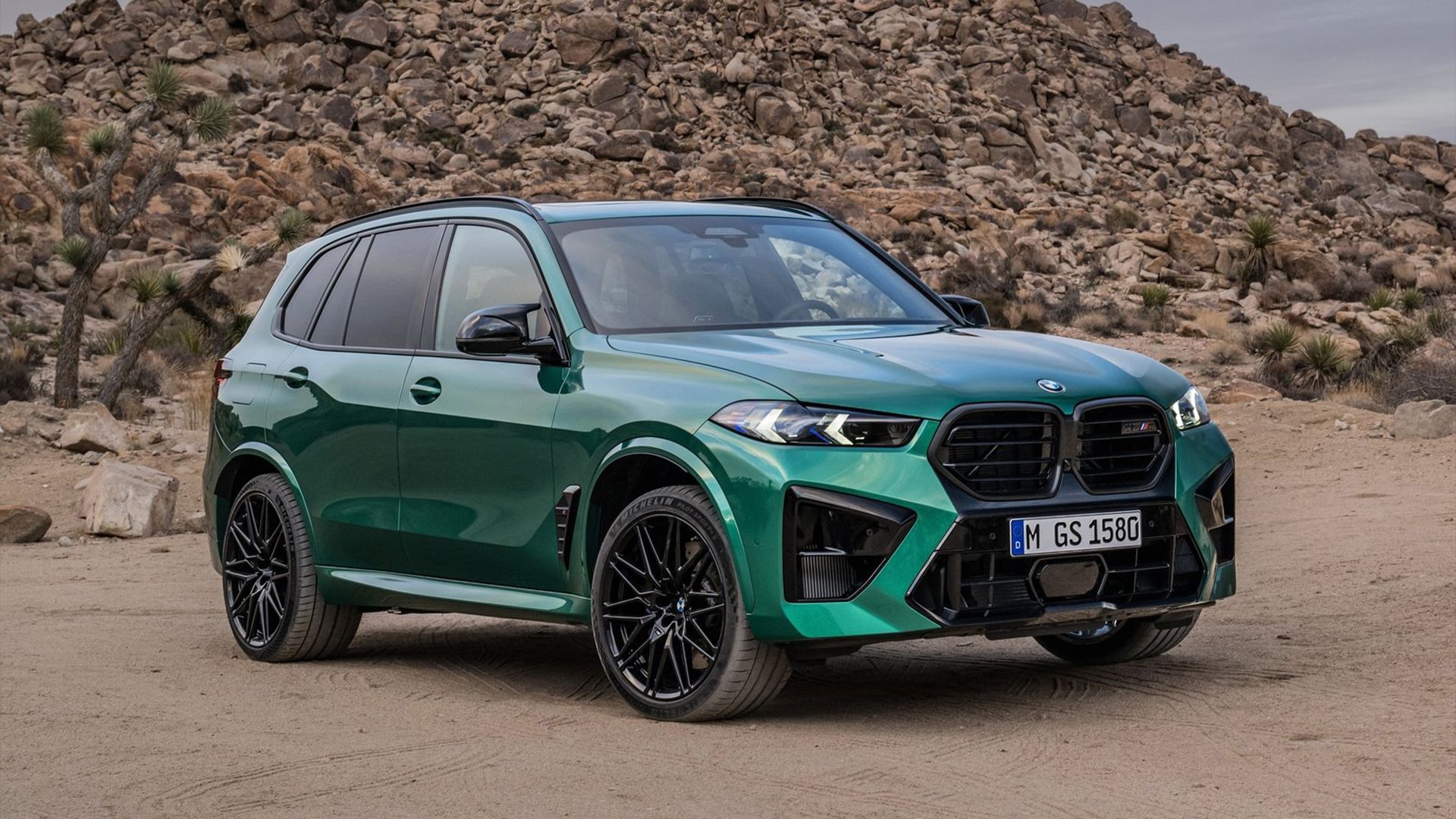 2024 green BMW X5 M Competition