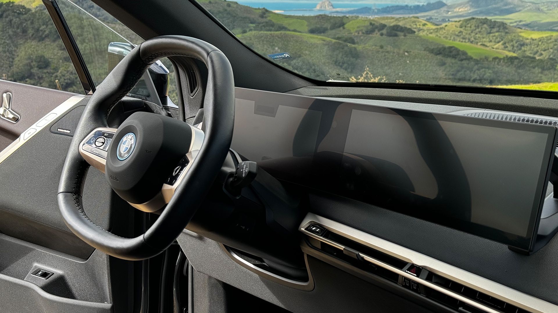 2024 BMW IX interior