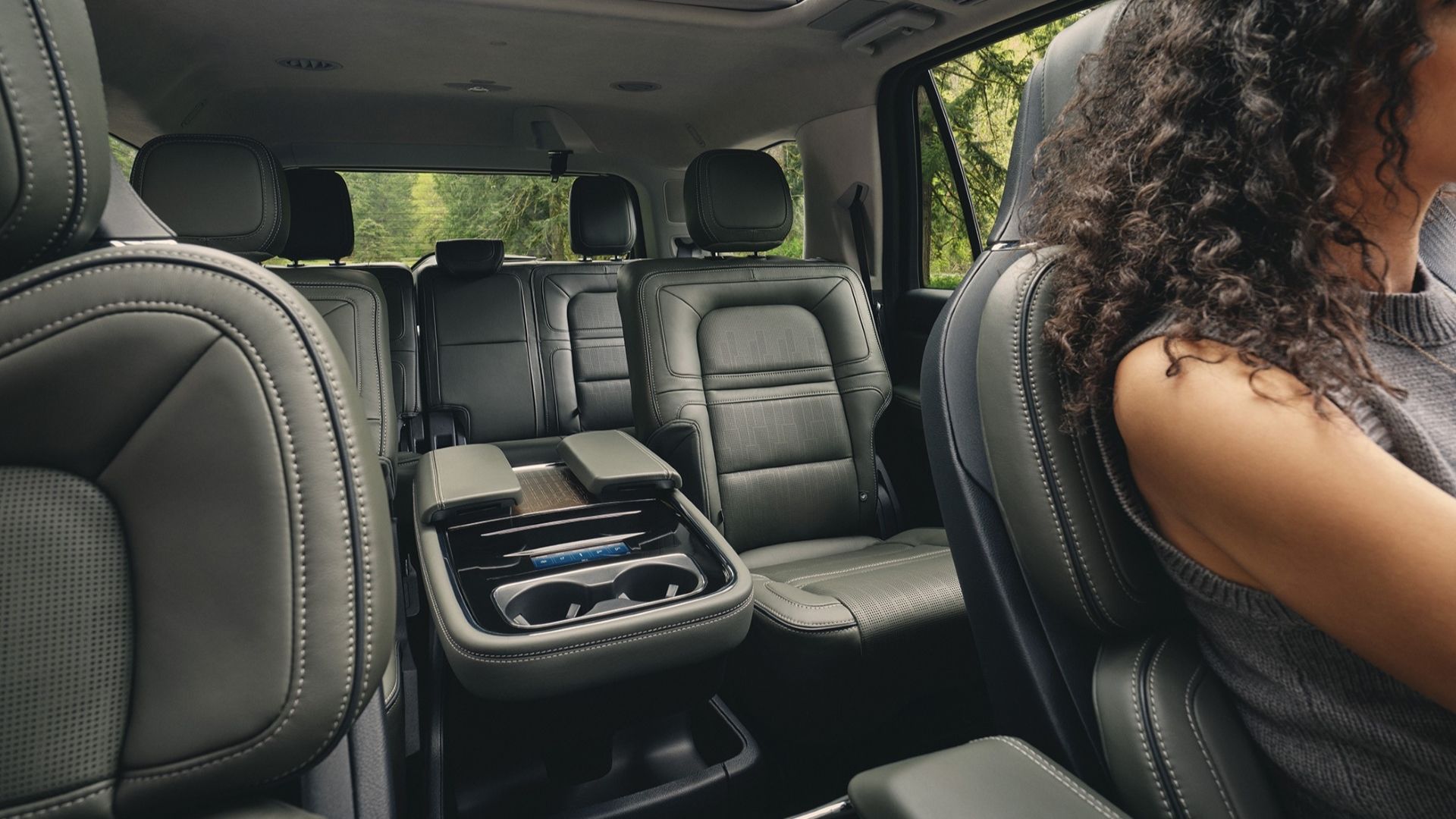 Interior shot of the 2022 Lincoln Navigator