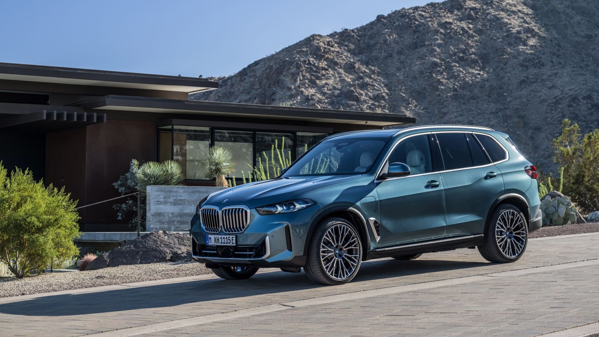 10 Best AWD PHEVs For Families In 2024