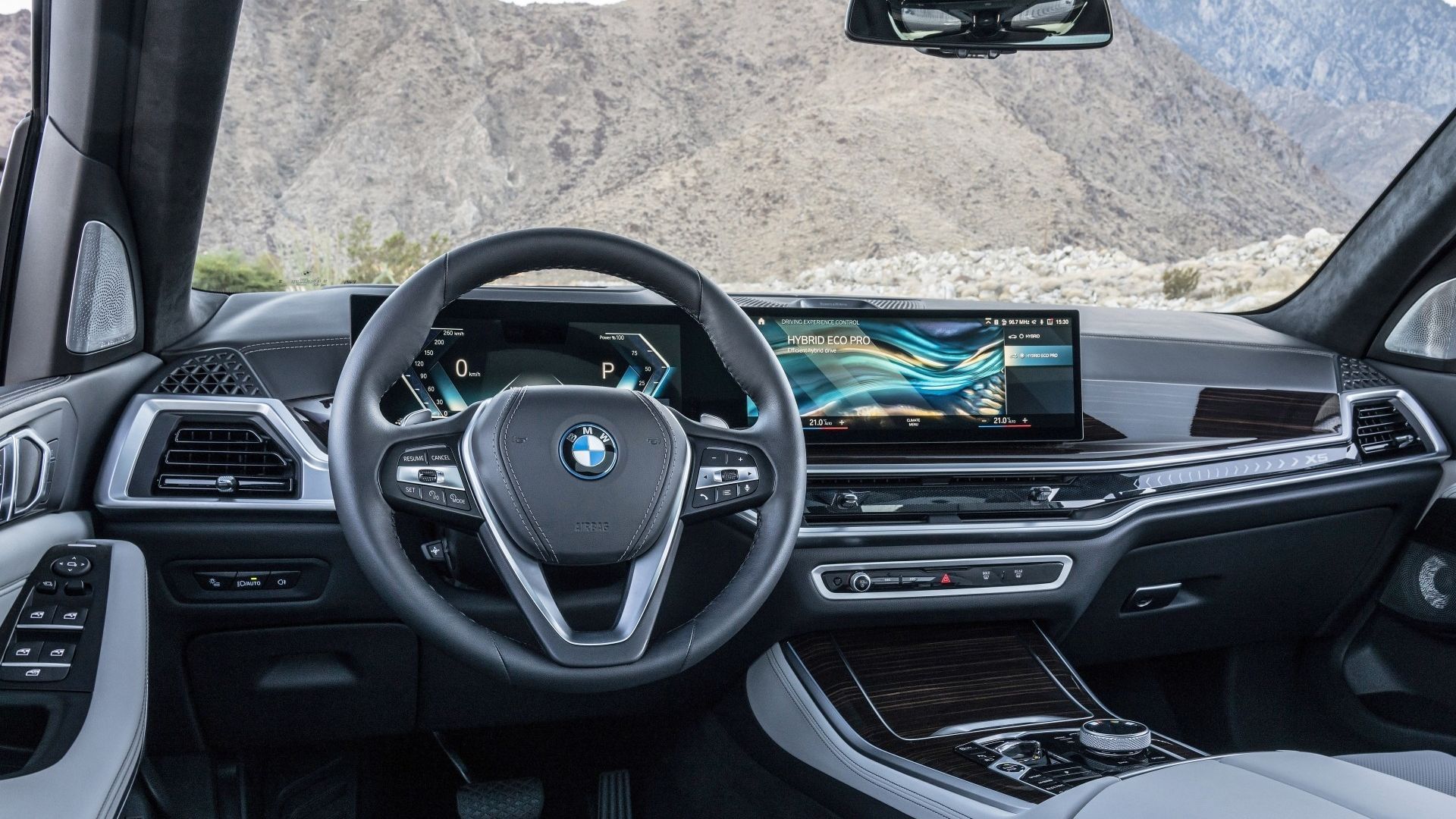 Interior 2024 BMW X5 xDrive50e