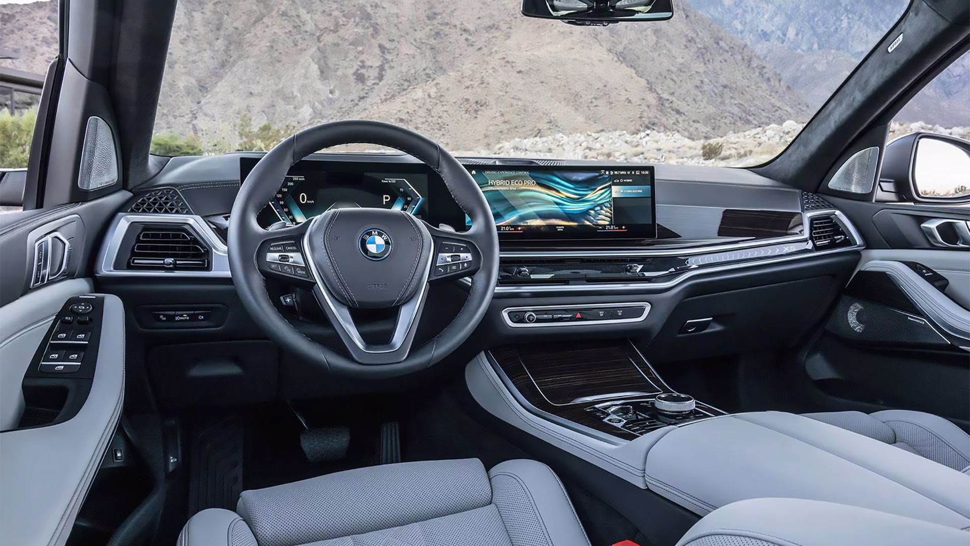 The 2025 BMW X5 xDrive50e's Interior