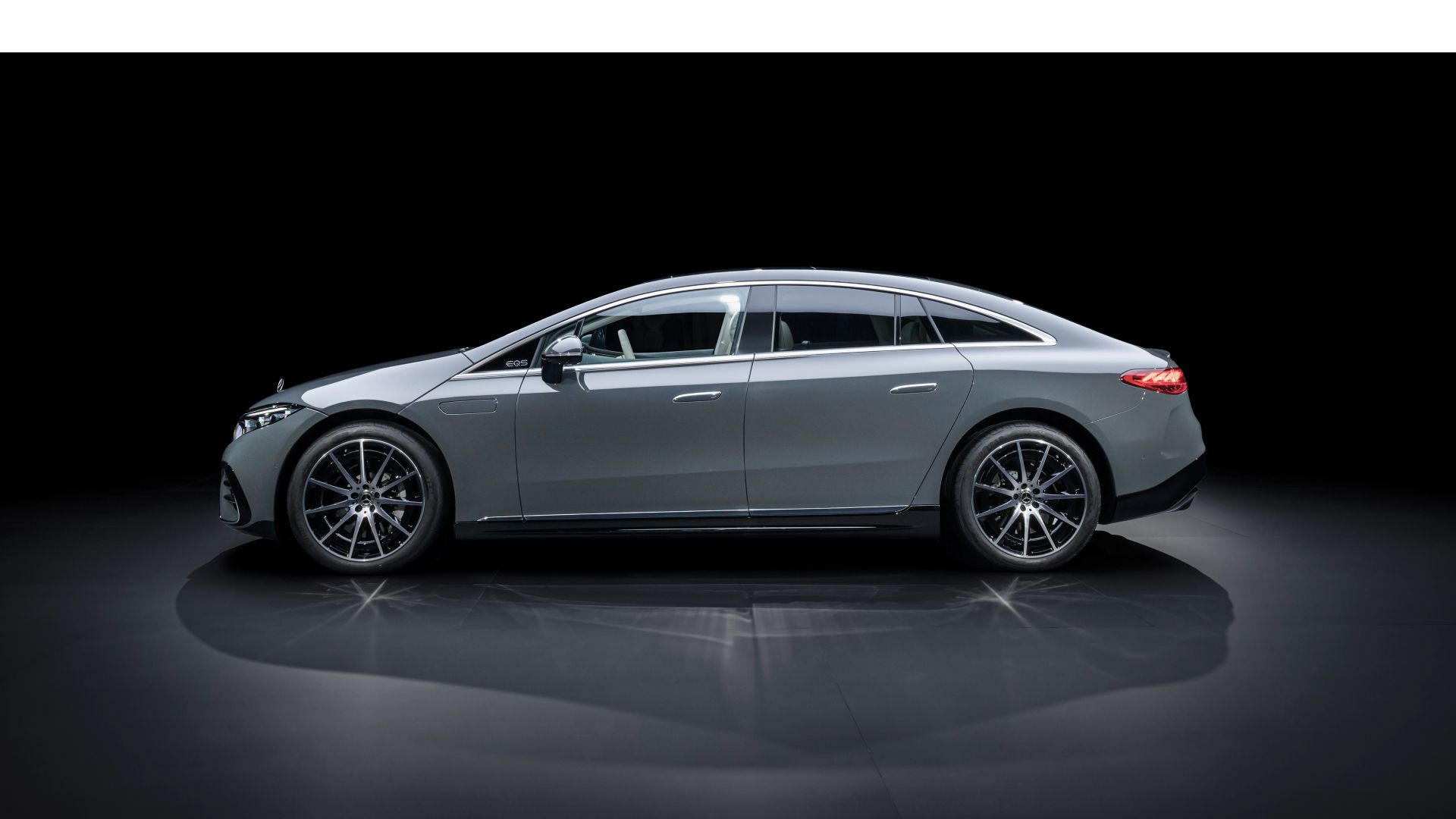 Side profile 2025 Mercedes EQS 