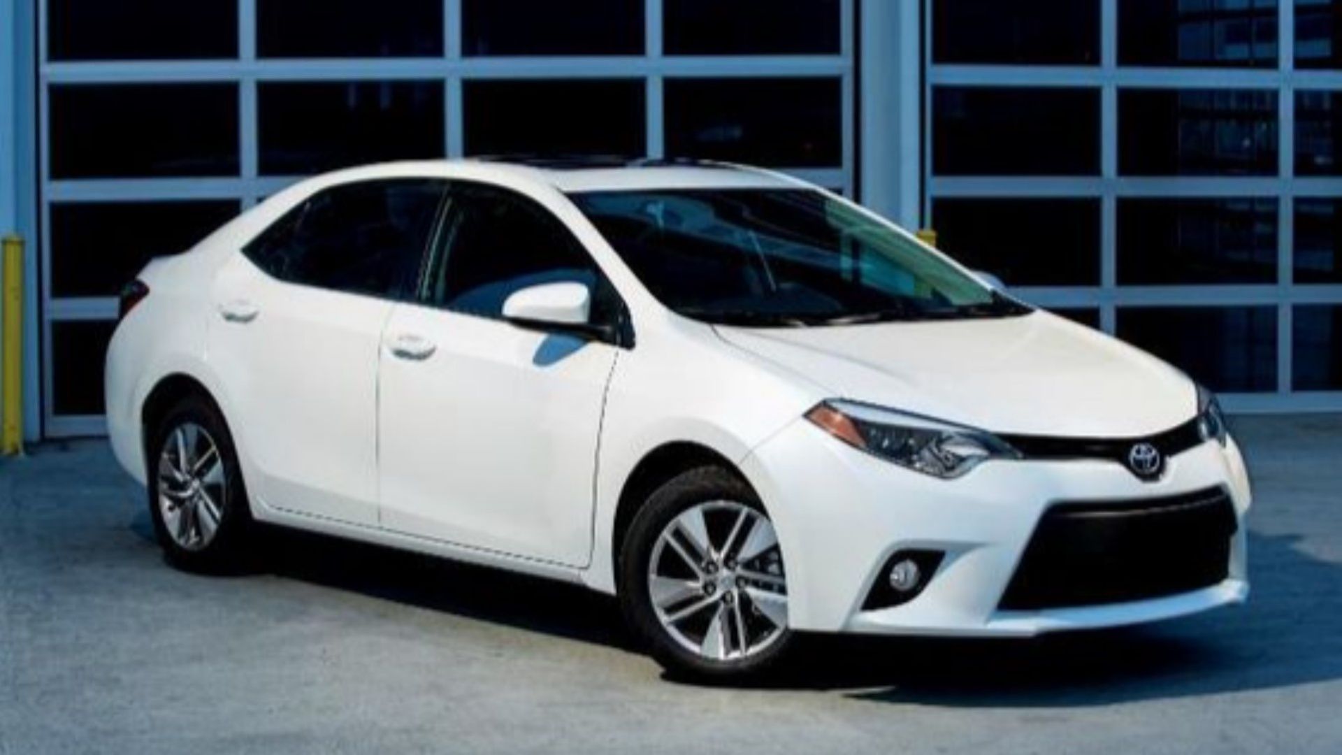 Front 3/4 shot of a 2015 Toyota Corolla