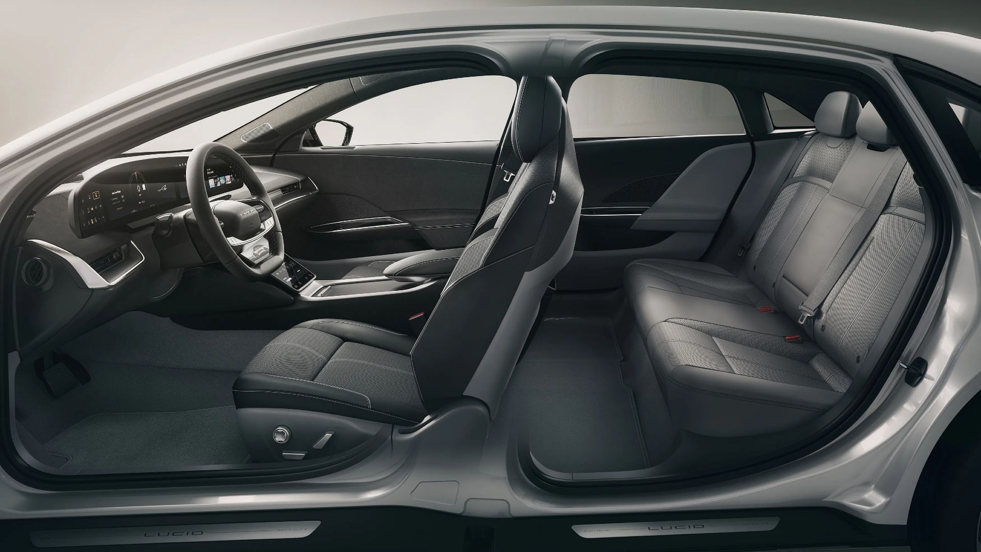 2024 Lucid Air Grand Touring Interior Mojave