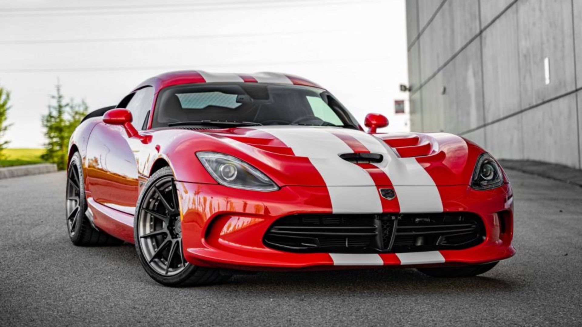 Red 2015 Dodge Viper