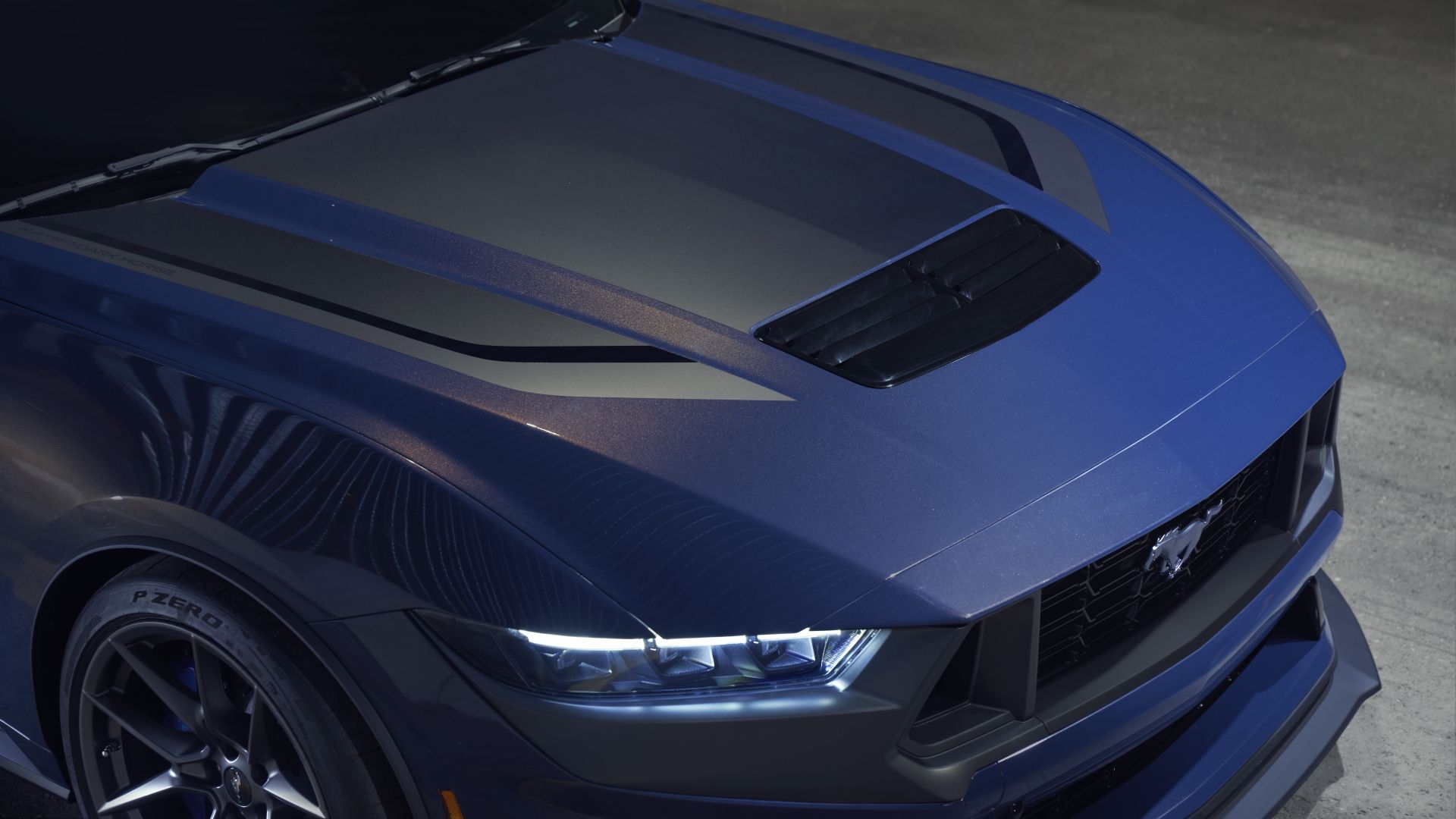 Close up of the front end of the 2022 Ford Mustang Dark Horse