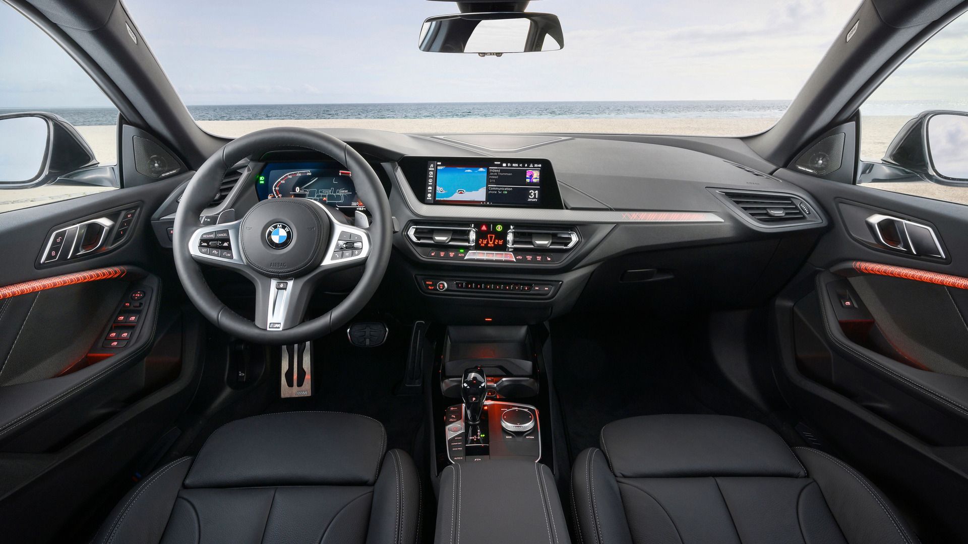 Interior de couro preto do BMW Série 2 Gran Coupe