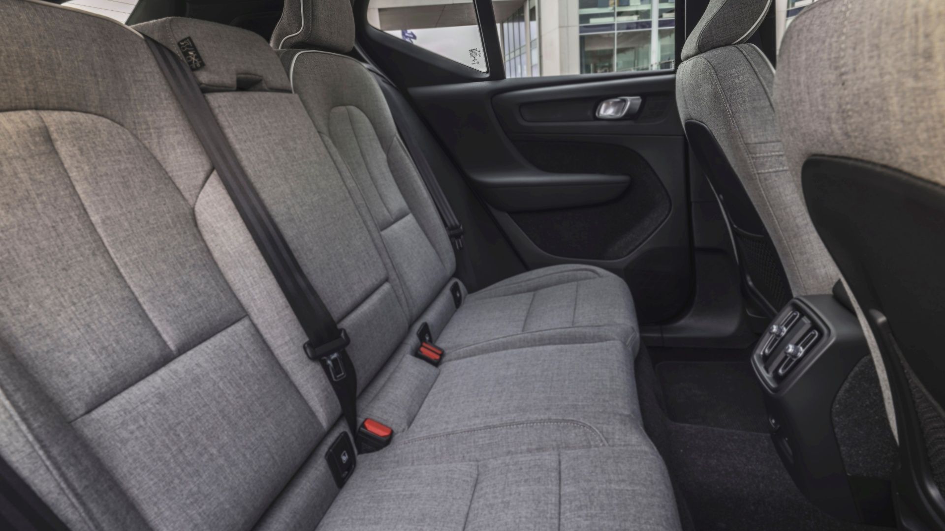 Gray back seats of a Volvo XC40 Recharge