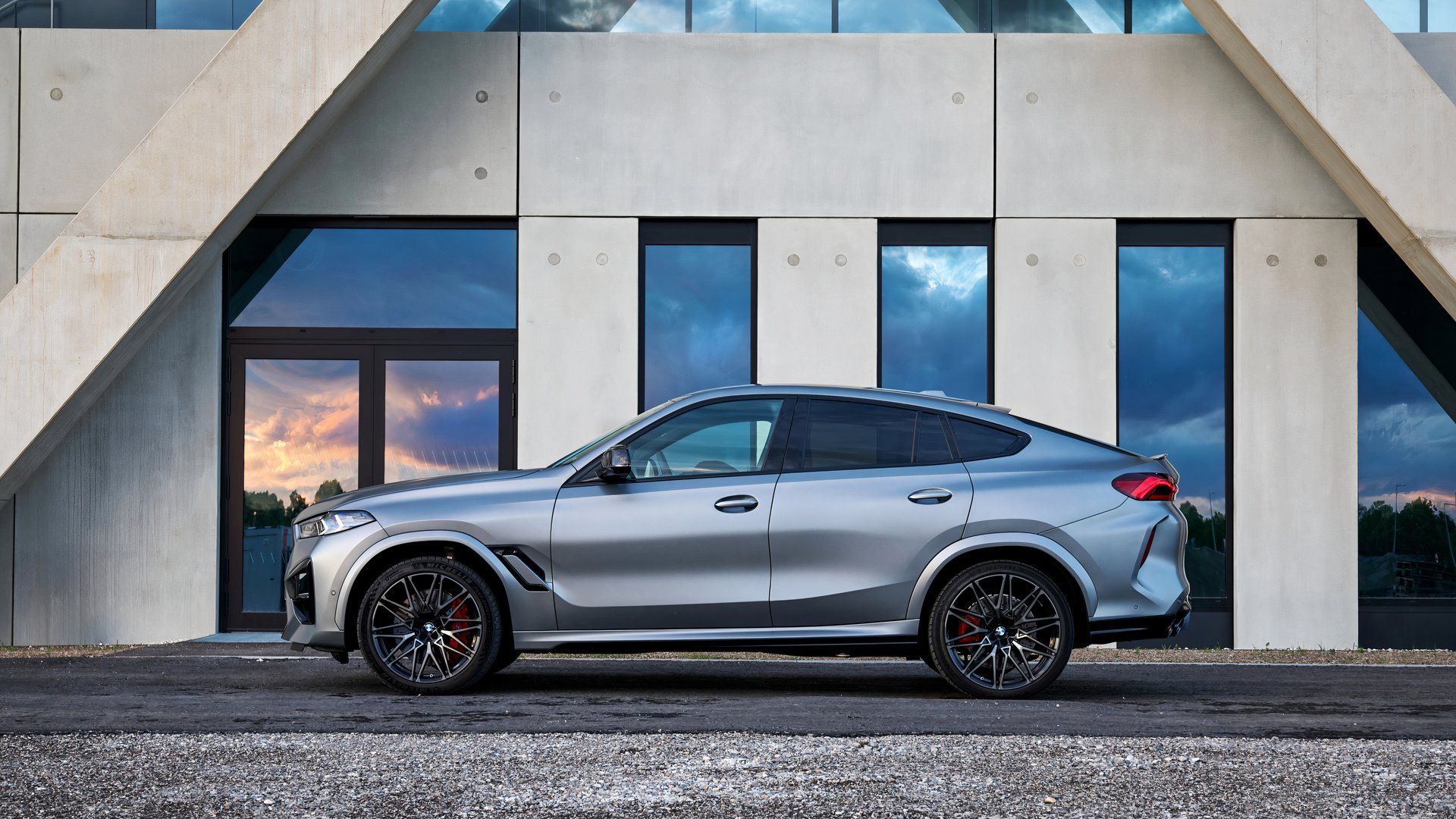10 SUVs With More Than 500 Horsepower, Ranked