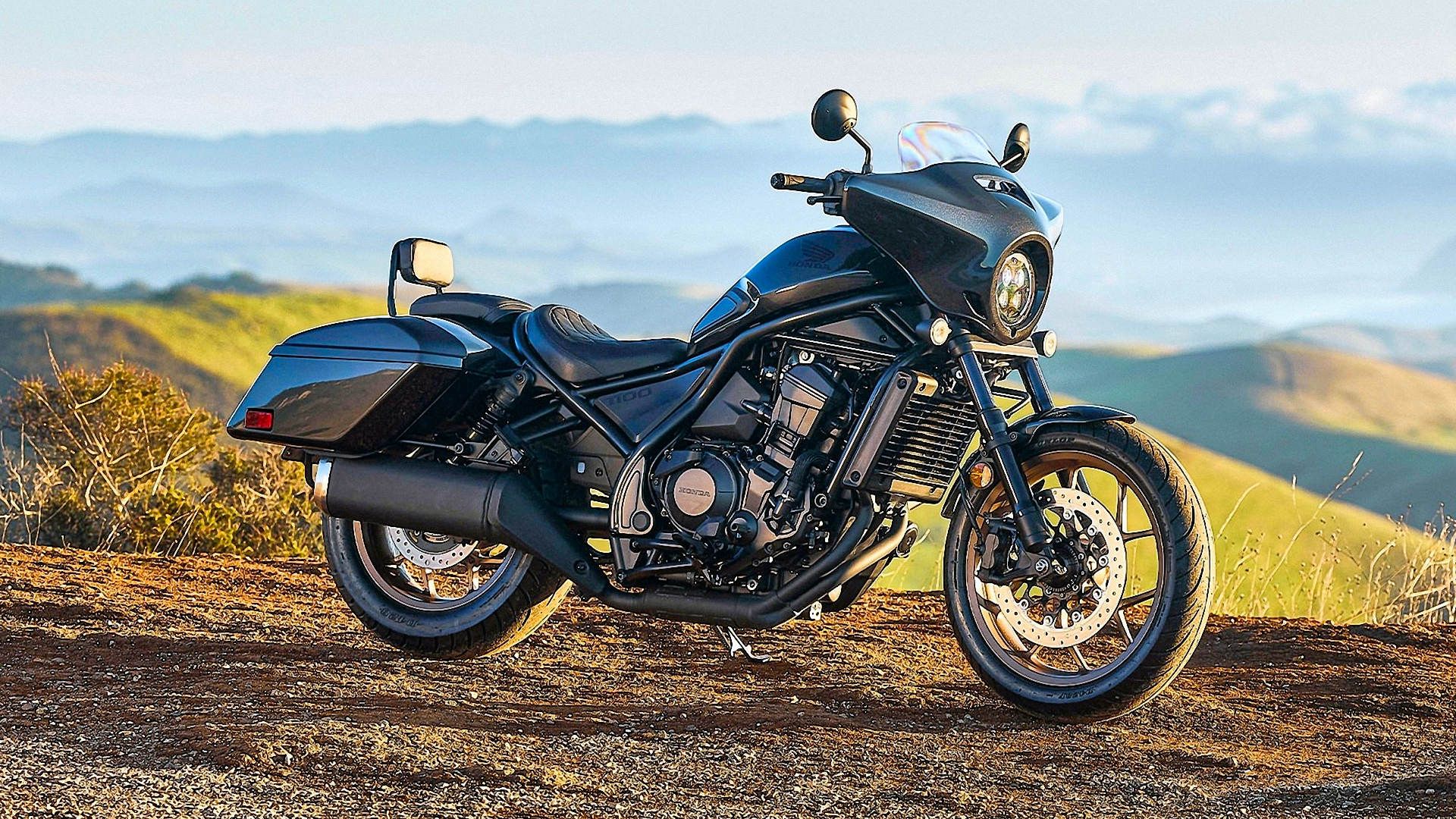 2024 Honda Rebel 1100T static profile shot