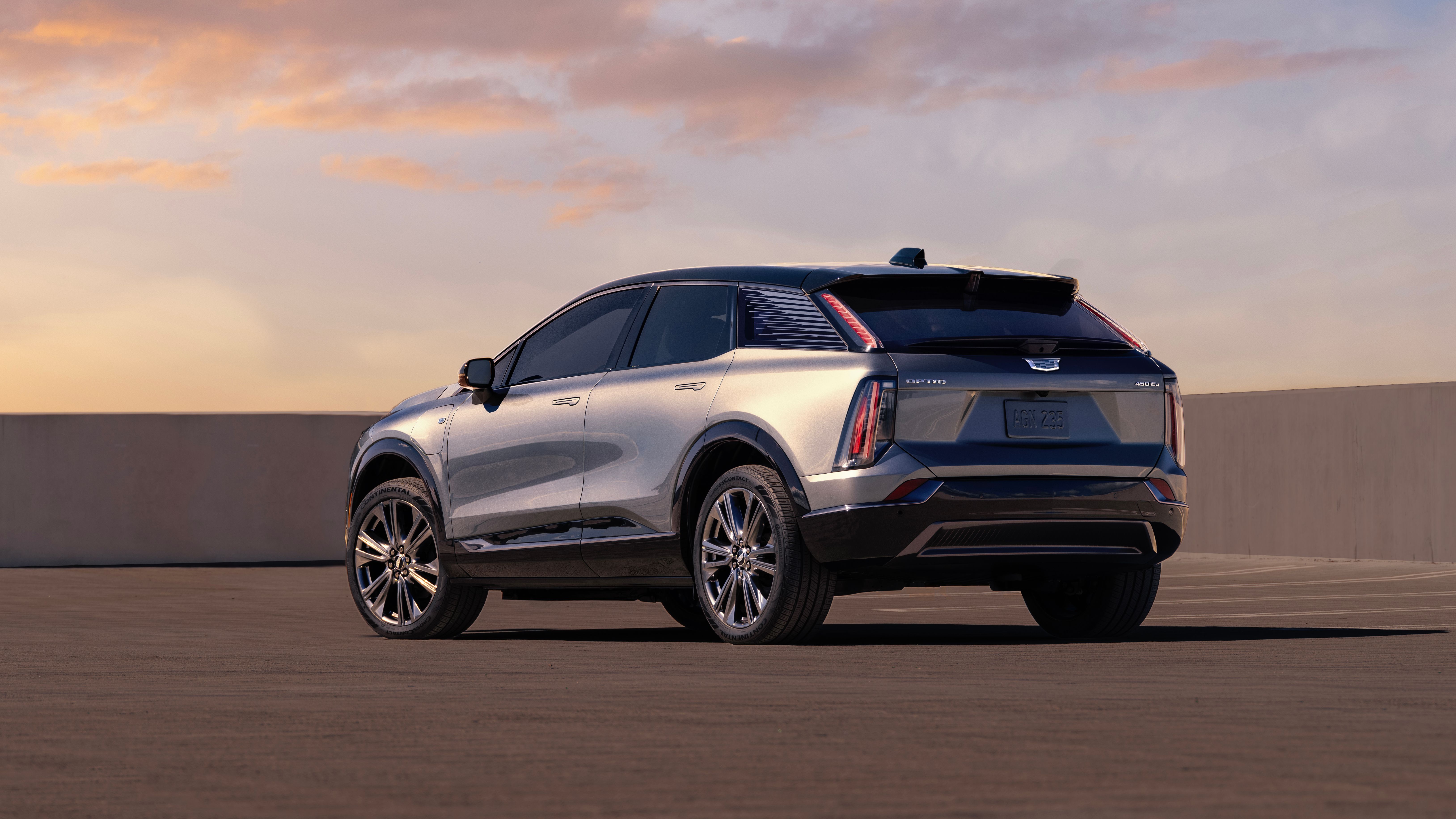 2025 Cadillac Optiq traseiro três quartos TopSpeed