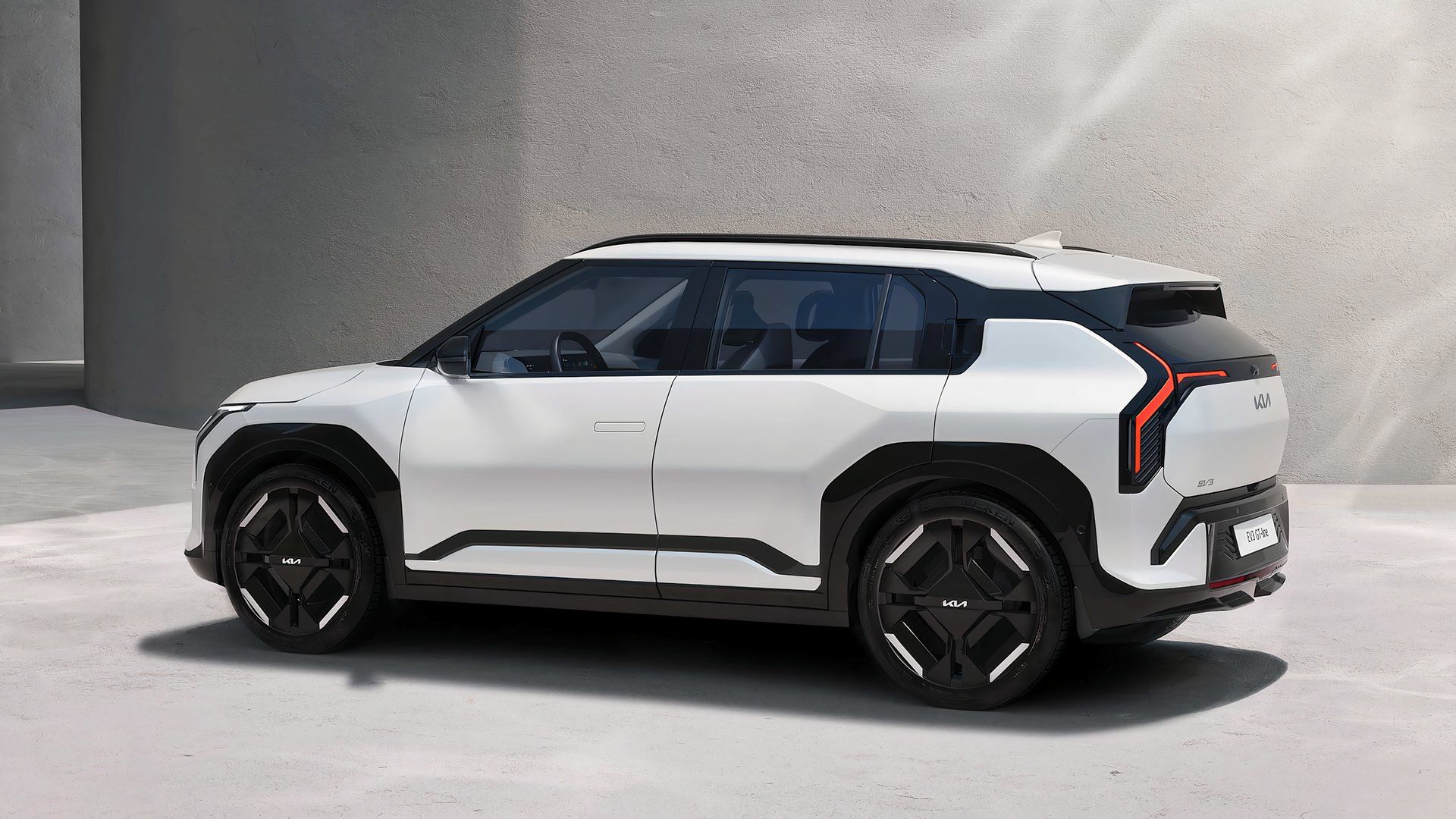 2025 Kia EV3 traseiro três quartos TopSpeed