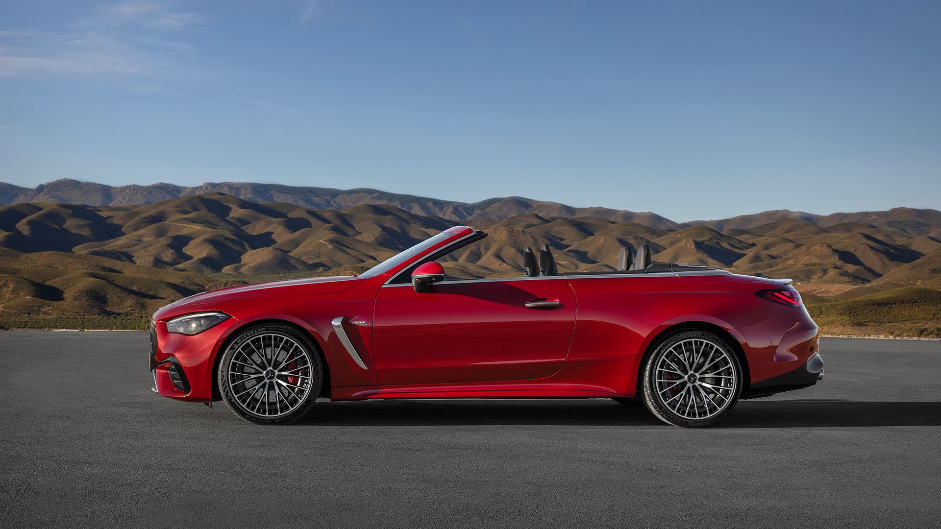 2025 Mercedes-AMG CLE 53 Cabriolet Comes With 443 Horsepower, An ...