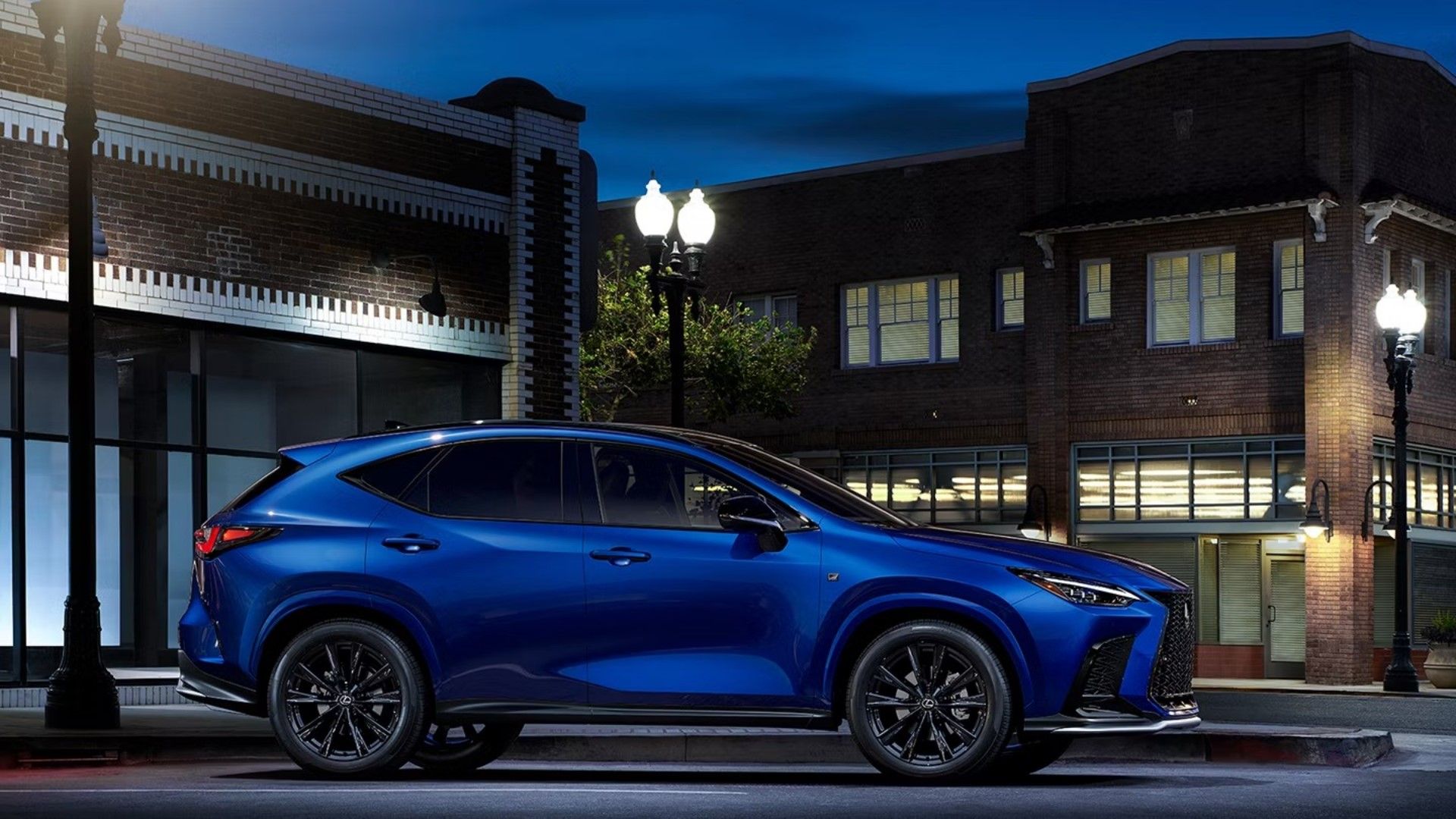 Side shot of a 2024 Lexus NX