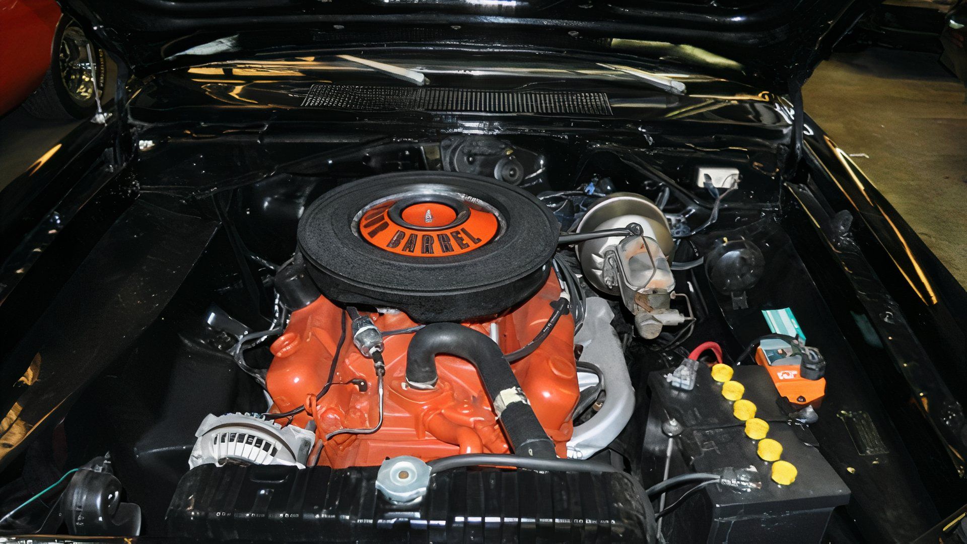 Motor 340 do Dodge Dart Demon 1971 preto