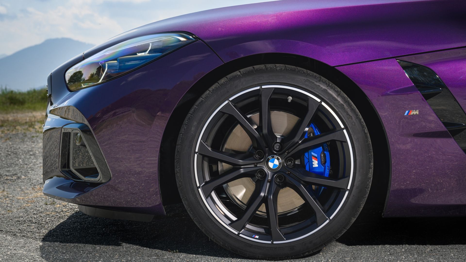 Foto em close das rodas do BMW Z4 2024