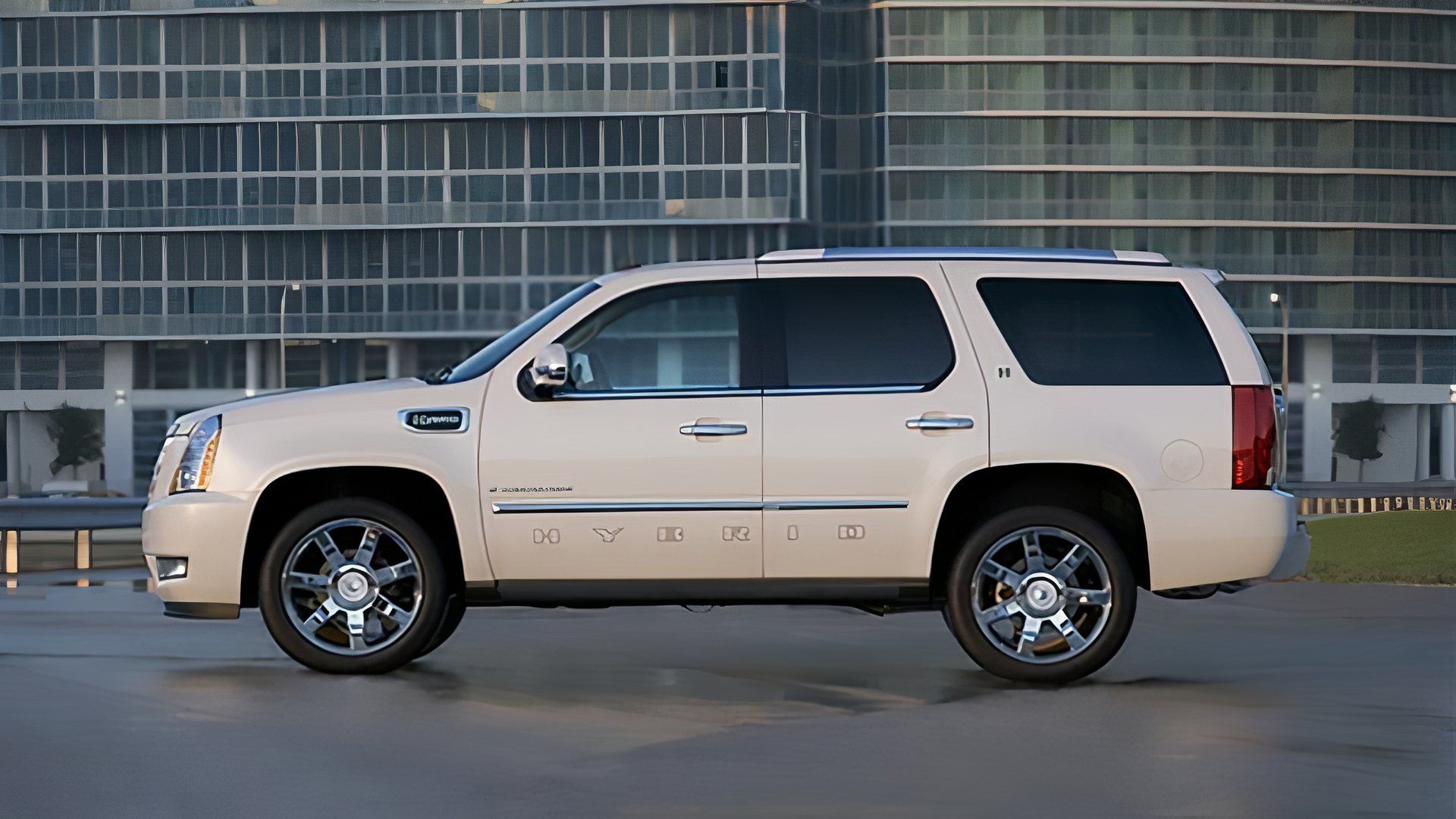 Inspiring 2009 Cadillac Escalade Horsepower Images