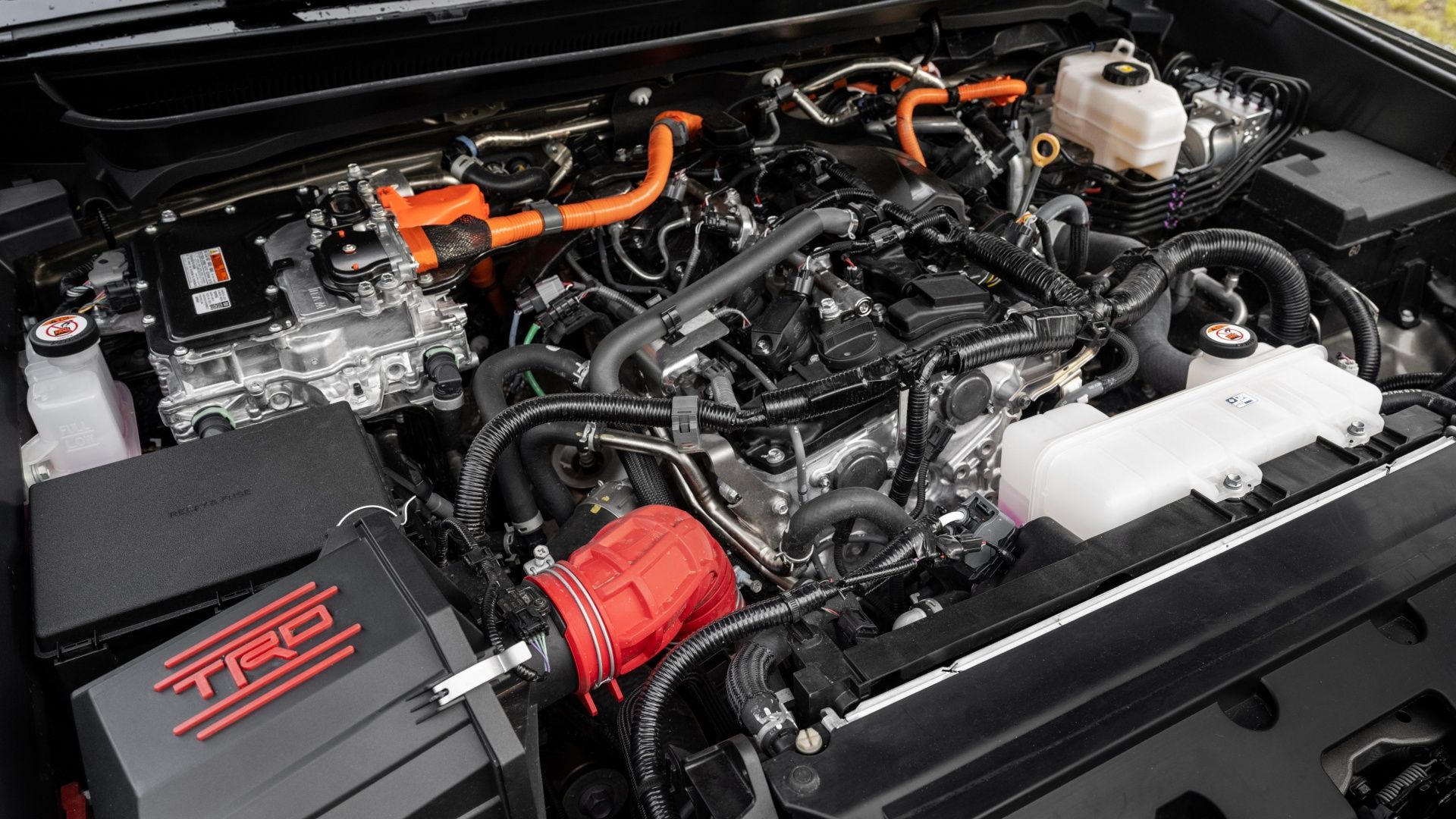 2024 Toyota Tacoma TRD Pro Compartimento do motor-1