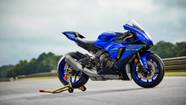 Why The Yamaha YZF R1 Still Stands Out In A World Full Of Modern Superbikes Why The Yamaha YZF R1 Still Stands Out In A World Full Of Modern Superbikes