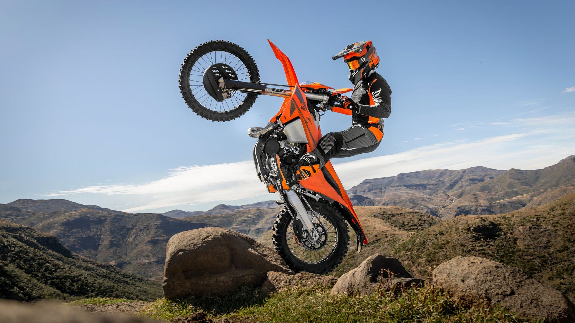 2025 KTM EXC Range Debuts With New Enduro Bike That Runs On PreMix Fuel