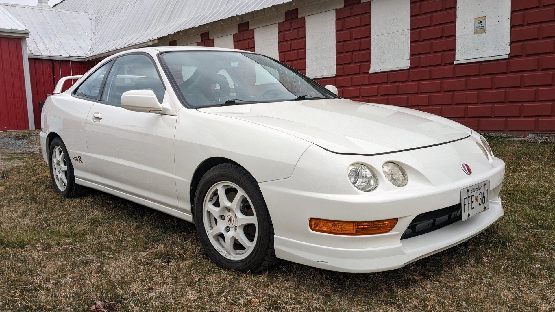 3/4 side view of 1997 Acura Integra Type R