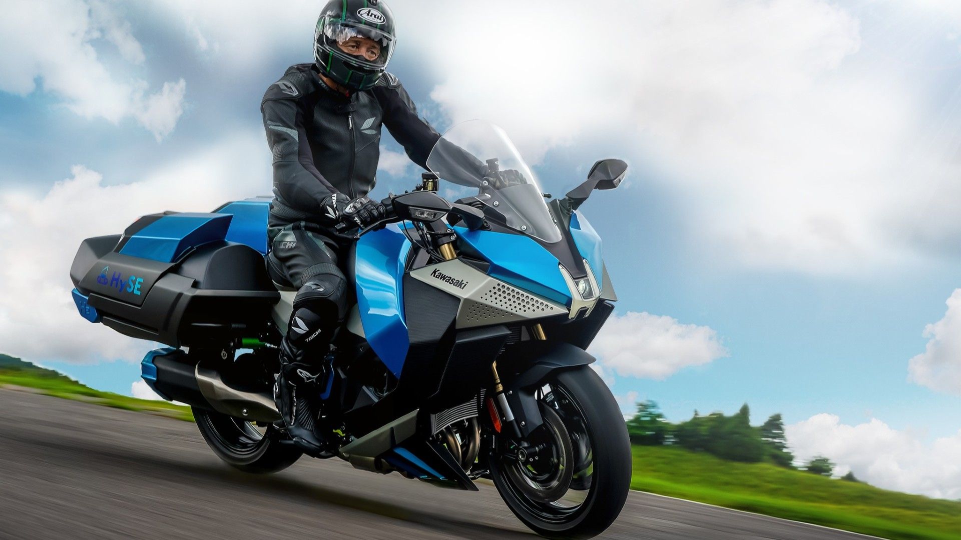 Kawasaki Unveils HySE: World's First Hydrogen-Powered Motorcycle Prototype