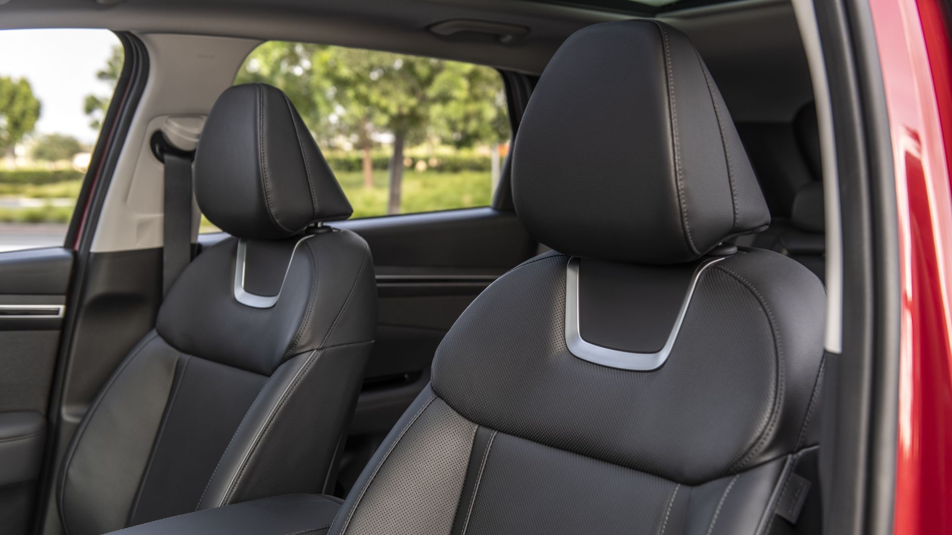 Foto interna dos bancos dianteiros do Hyundai Tucson 2024