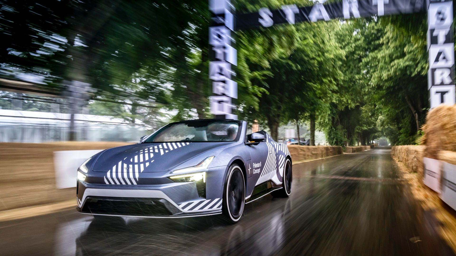 Foto de ação externa do Polestar 6 Concept BST 2