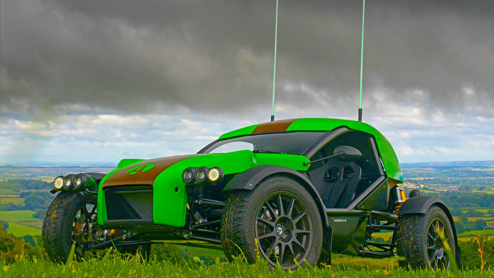 01 Frente Ariel E-Nomad