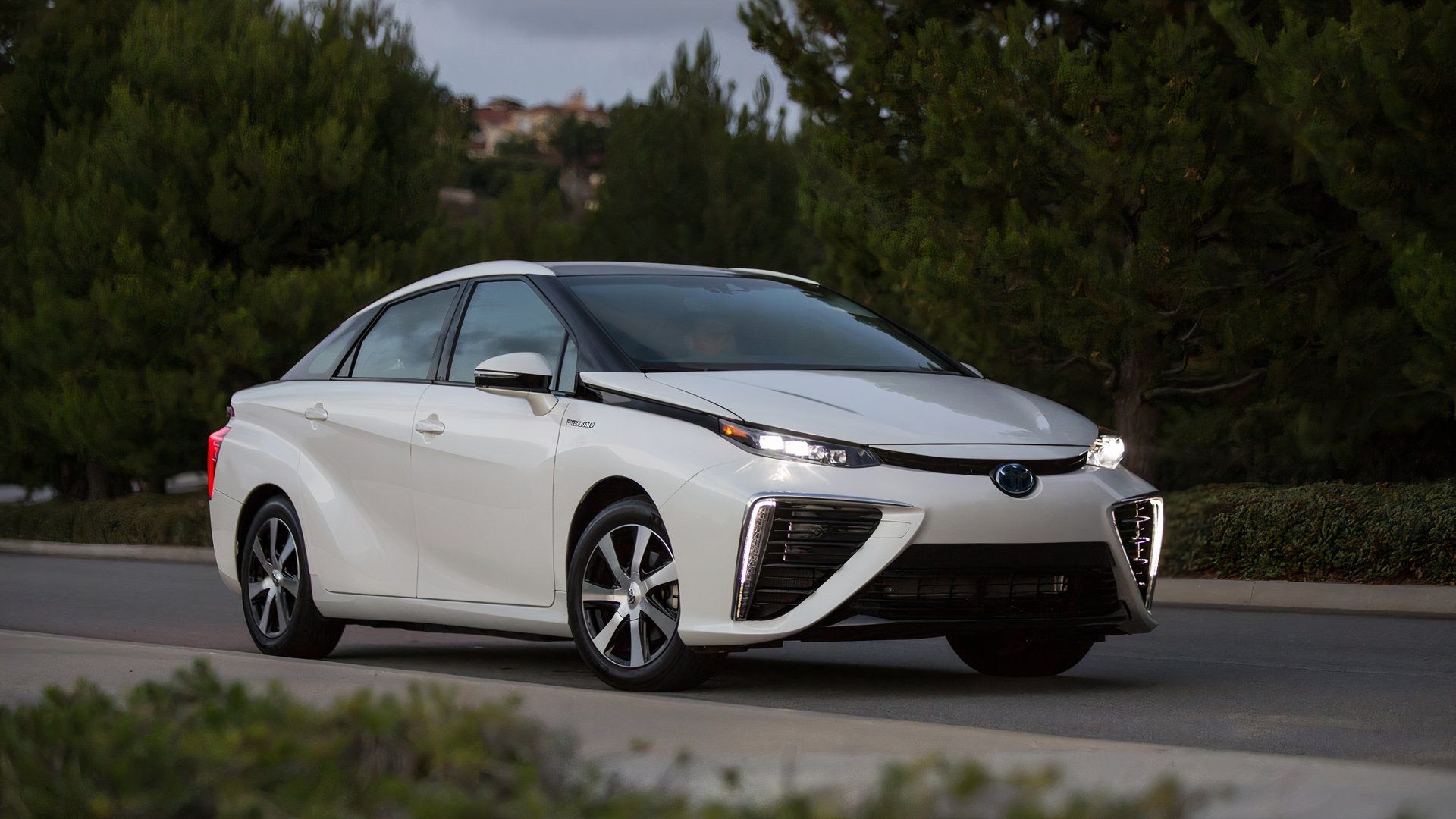 2016-2020 Toyota Mirai