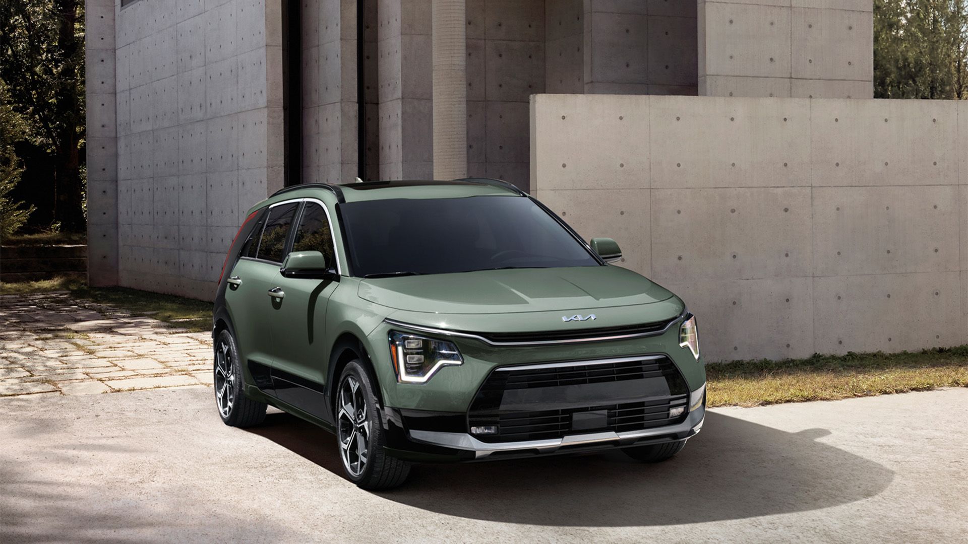 Best Midsize Hybrid Vehicles Under 35,000