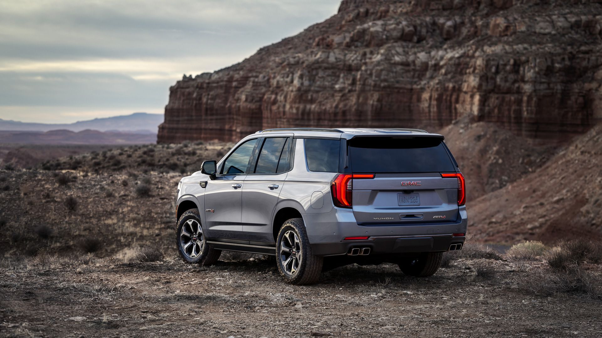 2025-gmc-yukon-at4-ultimate traseira