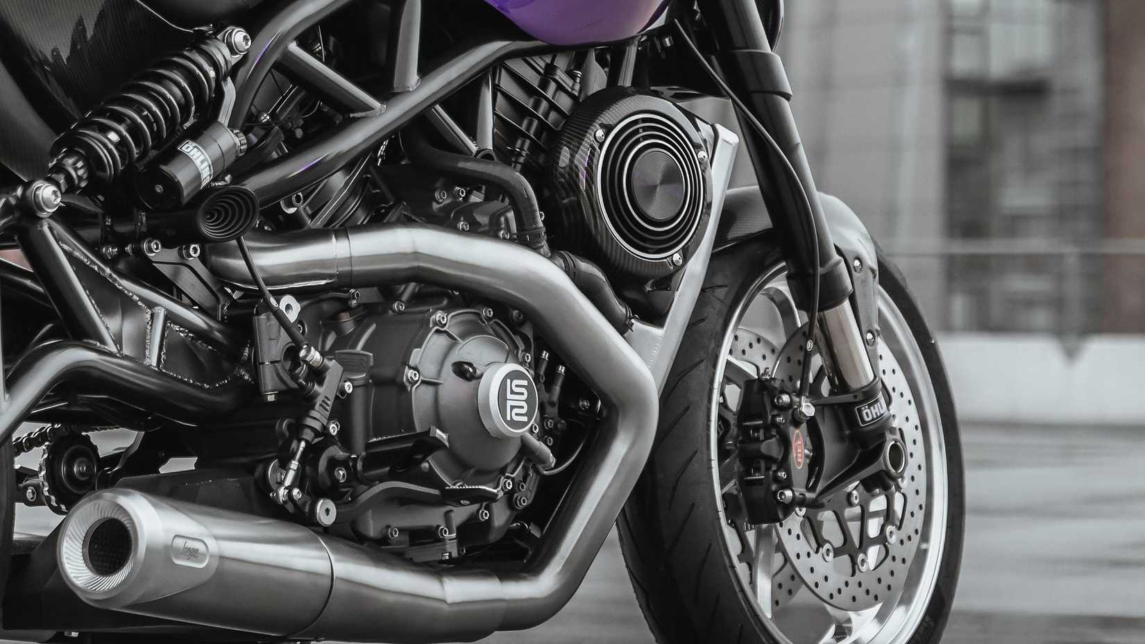 Watch Out Harley-Davidson And Indian, This Mighty British Roadster Is ...