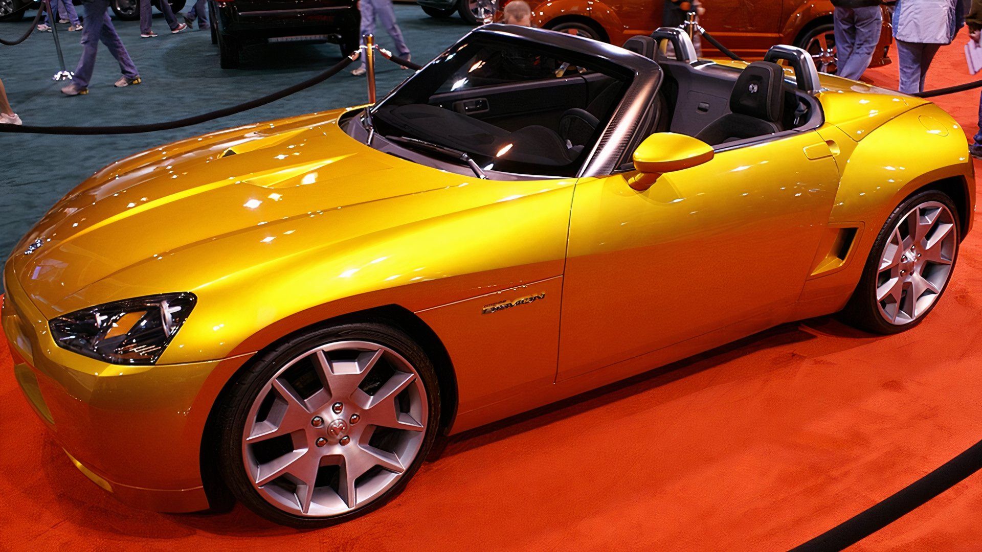 Vista lateral 3/4 do Dodge Demon Concept Vehicle